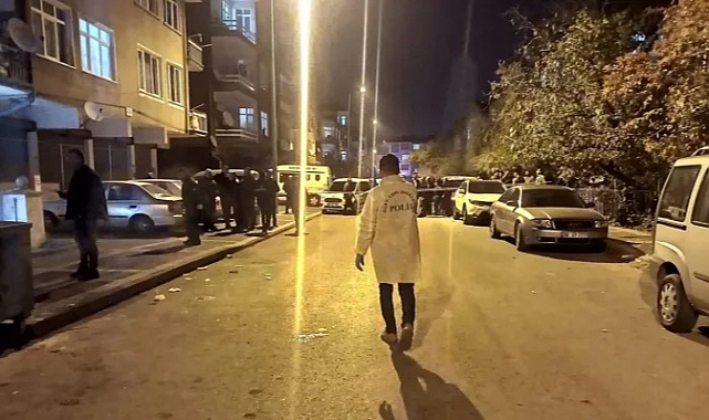 Psikolojik Raharsızlığı Olan Şahıs Polis ve Bekçilere Saldırdı