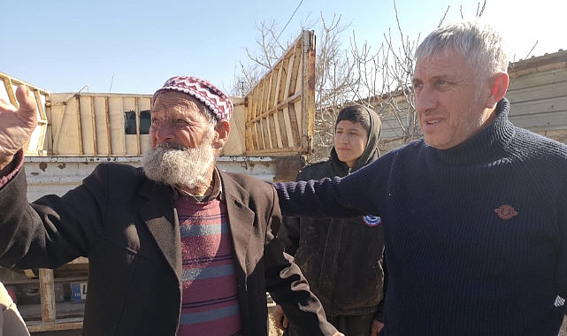 Başkan Sarıalioğlu 6 Aylık Maaşını Depremzedelere Bağışladı