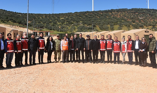 Bakan Özer Hatay'da İncelemelerde Bulundu