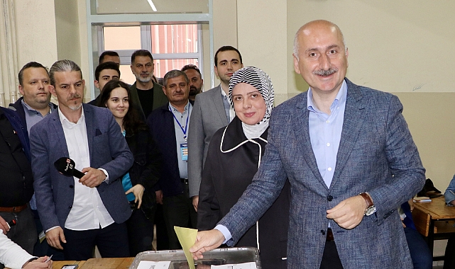 Karaismailoğlu Oyunu Trabzon'da Kullandı