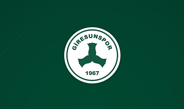 Giresunspor'da İki Futbolcunun Sözleşmesi Yenilendi