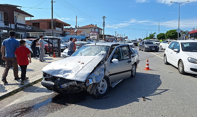 Samsun'da Trafik Kazası 2 Araç Çarpıştı