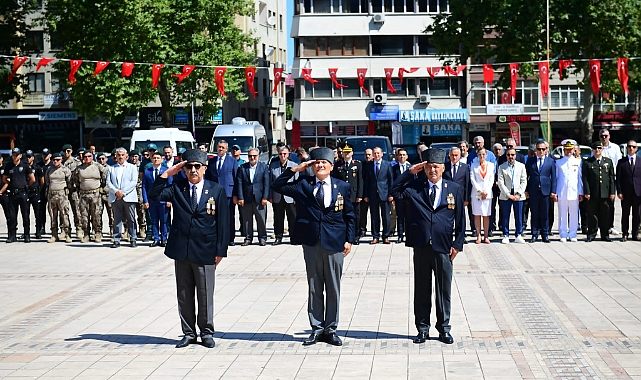 Barış ve Özgürlük Bayramı Trabzon'da Törenle Kutlandı