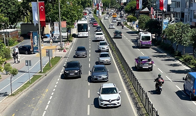 Karadeniz Sahil Yolu Ordu Güzergahında Trafik Yoğunluğu Yaşanıyor