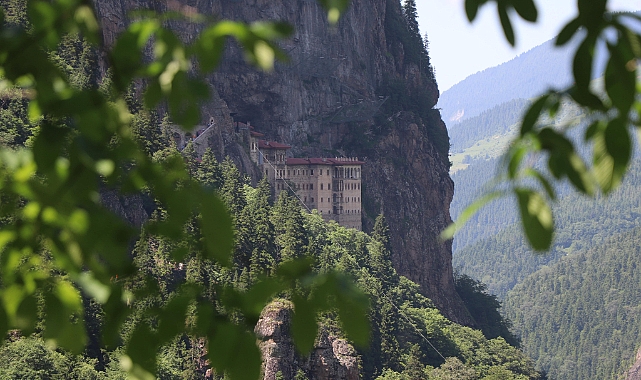 Sümela Manastırı'na Ziyaretçi Akını