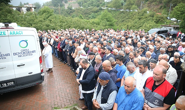 Taşkında Kaybolan Kadının Cenazesi 14 Gün Sonra Defnedildi