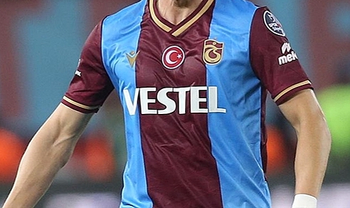Trabzonsporlu Oyuncu Göztepe Yolunda