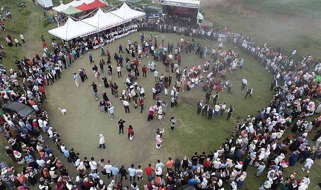 Uluslararası Akçaabat Müzik ve Halk Oyunları Festivali Başladı
