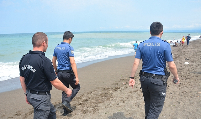 Akçakoca Sahili'nde Denize Girmek Yasaklandı