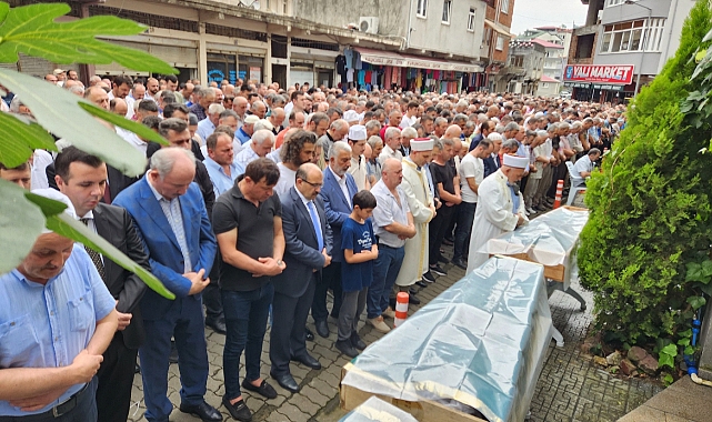 Hayrat'taki Kazada Ölen 2 Kişi Son Yolculuklarına Uğurlandı