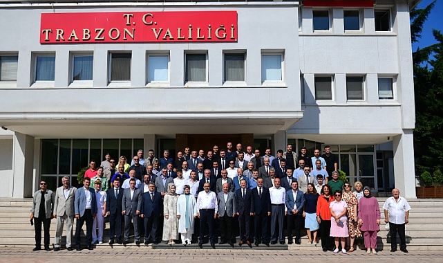 İsmail Ustaoğlu Trabzon'dan Uğurlandı