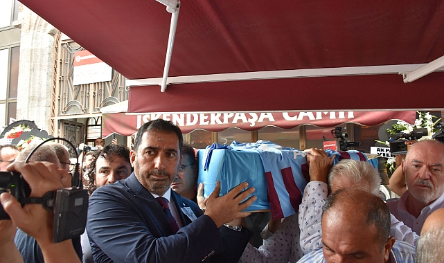 Trabzonspor Kulübü'nün Kurucu Üyelerinden Nizamettin Algan Son Yolculuğuna Uğurlandı