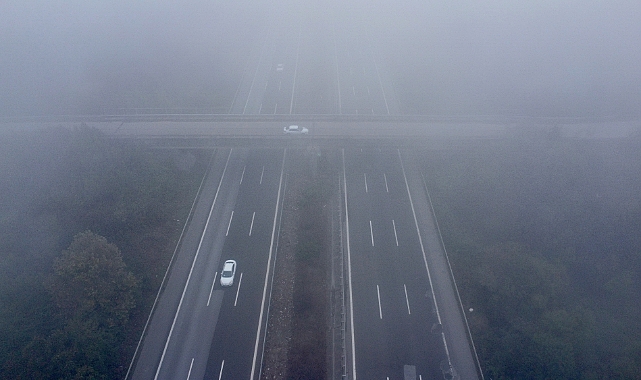 Düzce'de Sis Trafiği Aksattı
