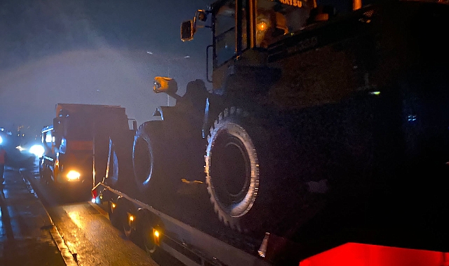 Trabzon'da Fırtına Etkili Oldu Ekipler Teyakkuza Geçti