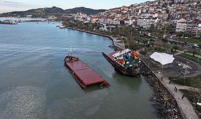 Zonguldak Açıklarında Batan Geminin Personellerini Arama Çalışmaları Sürüyor