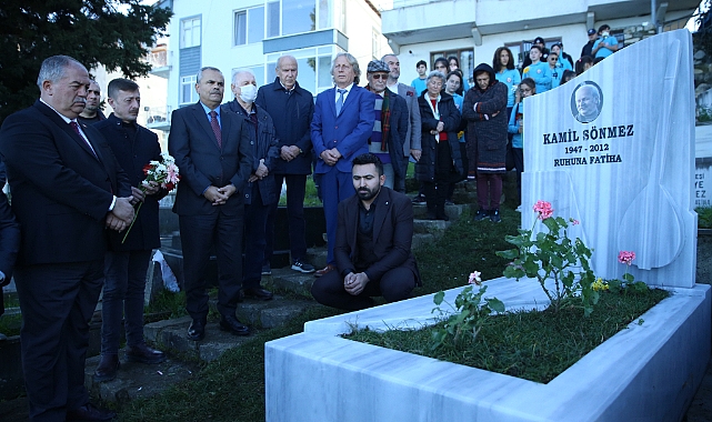 Usta Sanatçı Kamil Sönmez Mezarı Başında Anıldı