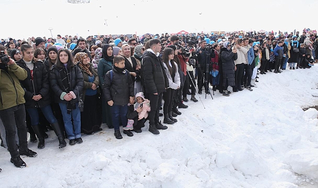 Hakkari'de 5. Kar Festivali Düzenlendi