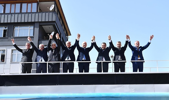 Cumhur İttifakı'ndan Of'ta Coşkulu Miting