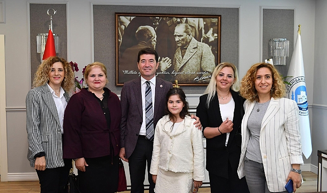 Başkan Kaya Koltuğunu Asel'e Devretti