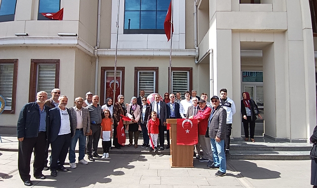 CHP Of İlçe Başkanlığı 23 Nisan Nedeniyle Basın Açıklaması Yaptı