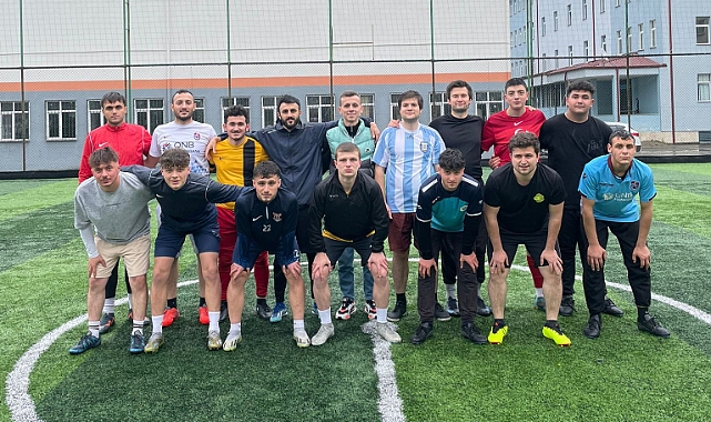 CHP'li Gençler Of'taki Bahar Şenlikleri'nde Sporla Buluşuyor