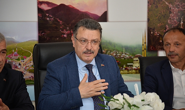 Başkan Genç "Uzungöl Türkiye Ekonomisine Katkı Sağlıyor"