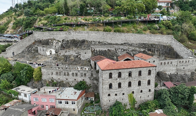 Boztepe Seyir Terası ve Kızlar Manastırı Buluşuyor