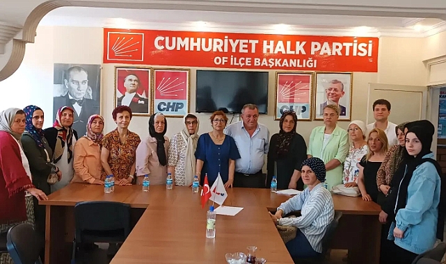 CHP Of İlçe Kadın Kolları'nda Yeni Dönem; Başkanlığa Tülay Saral Yüksel Seçildi