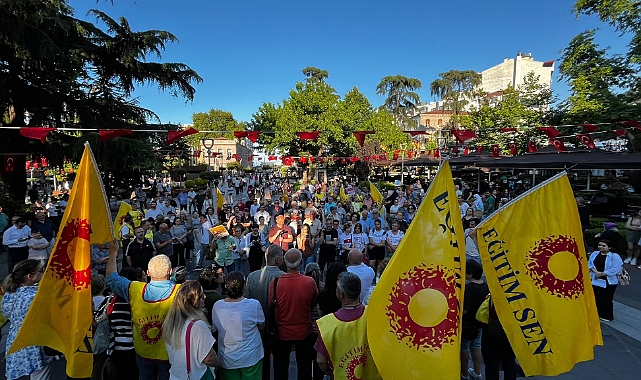 Eğitim-Sen'den Trabzon'da Yeni Müfredata Tepki "Reddediyoruz!"