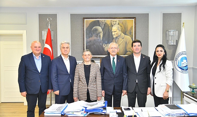 Kılıçdaroğlu, Ortahisar Belediyesi'ni Ziyaret Etti