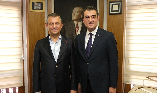 CHP Genel Başkanı Özgür Özel Başkan Köse'yi Makamında Ziyaret Etti