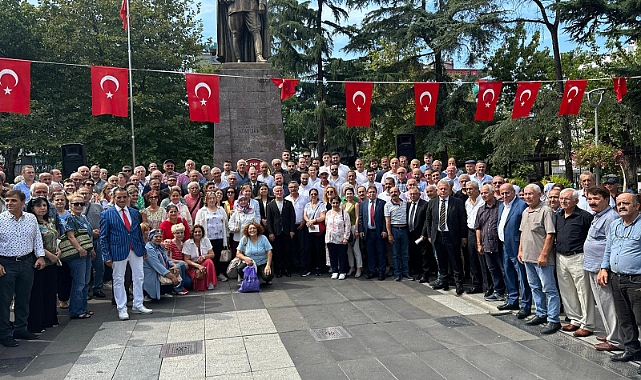 CHP Trabzon İl Başkanlığı CHP'nin 101. Yaşını Meydan Parkı'nda Kutladı