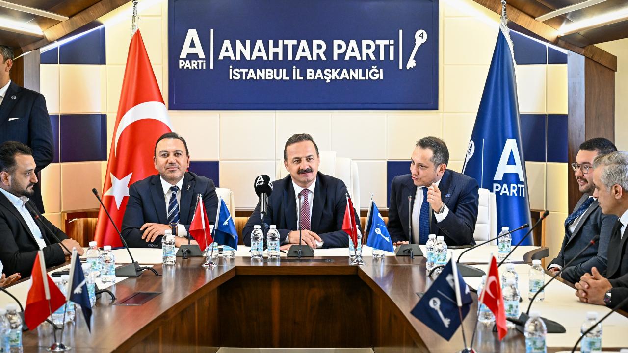 Ağıralioğlu, "Muhalefet adliye koridorlarına mahkum edilemez”