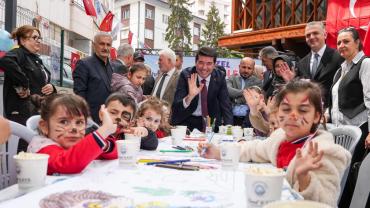 Ortahisar'da Kalplere Dokunan Etkinlik: Özel Gülüşler Festivali Başladı