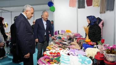 Rizeli Kadınların Emeği Hanımeli Çarşısı'nda Görücüye Çıktı