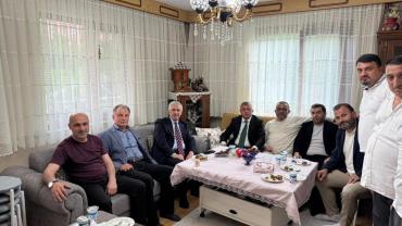 Başkan Sarıalioğlu’ndan Hacdan Dönen Vatandaşlara Ziyaret