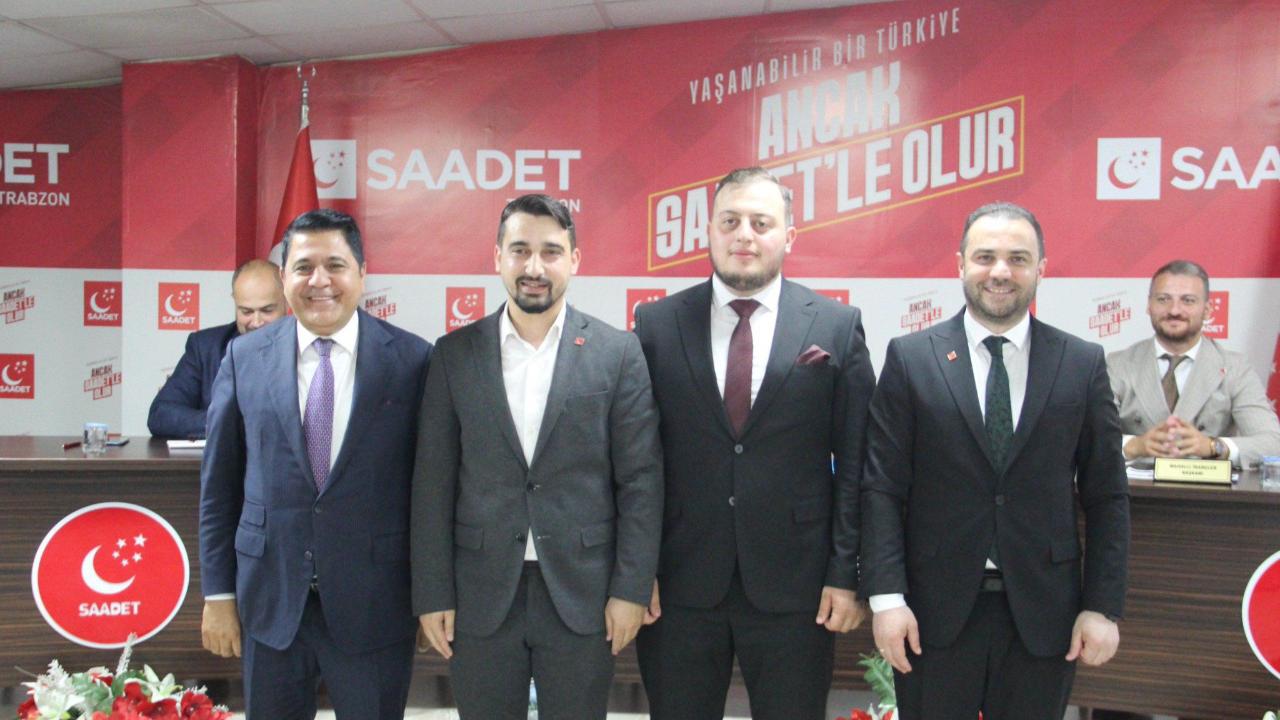 Saadet Partisi Trabzon Gençlik Kollarında Bayrak Değişimi!