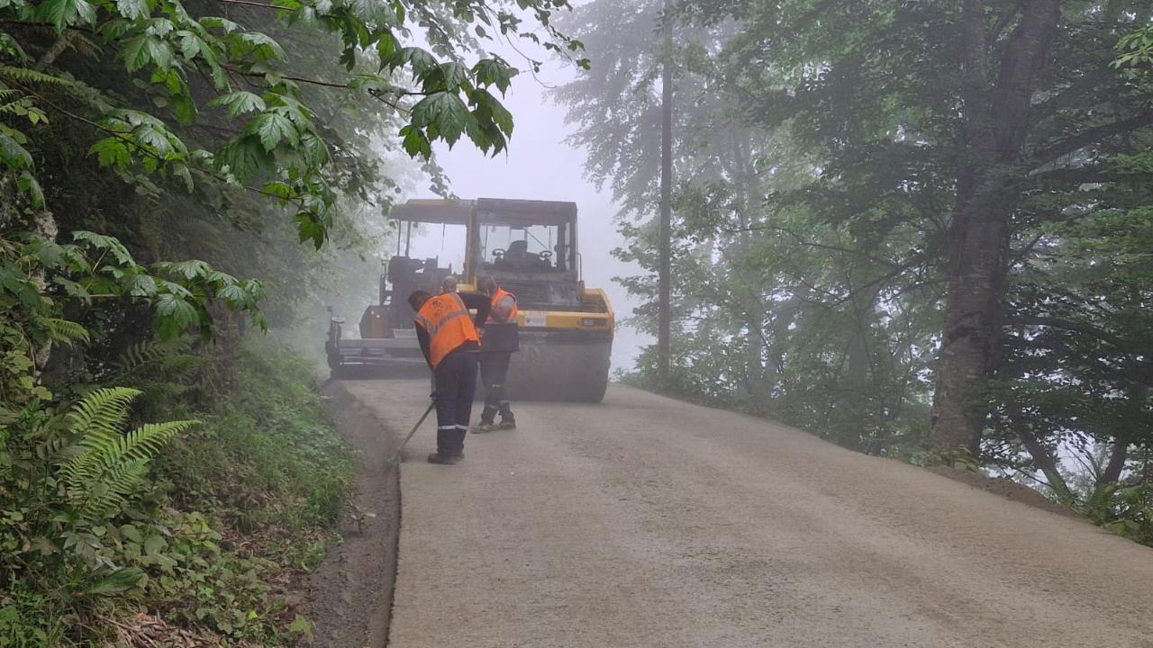 Trabzon Büyükşehir Belediyesi Yayla Yollarını Yaza Hazırlıyor