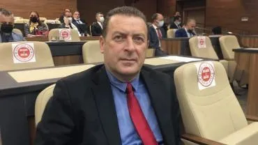 CHP'li Ömer Dayı "Biatın Değil Demokrasinin Yanındayım"