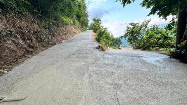 Of Fındıkoba Mahallesi'nde Beton Yol Çalışması Vatandaşın Hizmetine Sunuldu