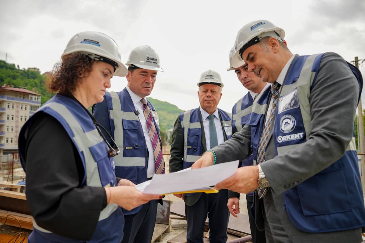 Başkan Kaya Çağlayan Kentsel Dönüşüm Projesinden İnceleme Yaptı